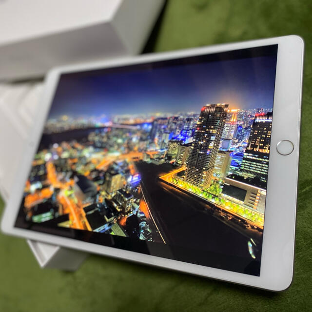 PC/タブレットApple iPad Air 第3世代　Wi-Fi 64GB