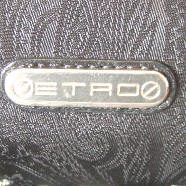 ETRO(エトロ)の【希少！美品！】ETRO・2way・ショルダーバック・黒＆ピンク 匿名配送 レディースのバッグ(ショルダーバッグ)の商品写真
