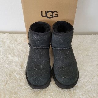 アグ(UGG)のUGG ブーツ CLASSIC MINI(ブーツ)