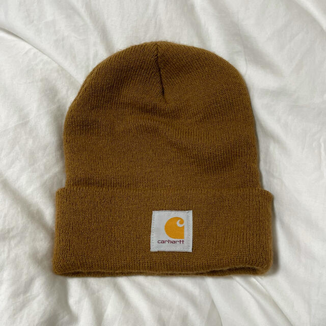 carhartt(カーハート)のcarhartt ニット帽　ブラウン メンズの帽子(ニット帽/ビーニー)の商品写真