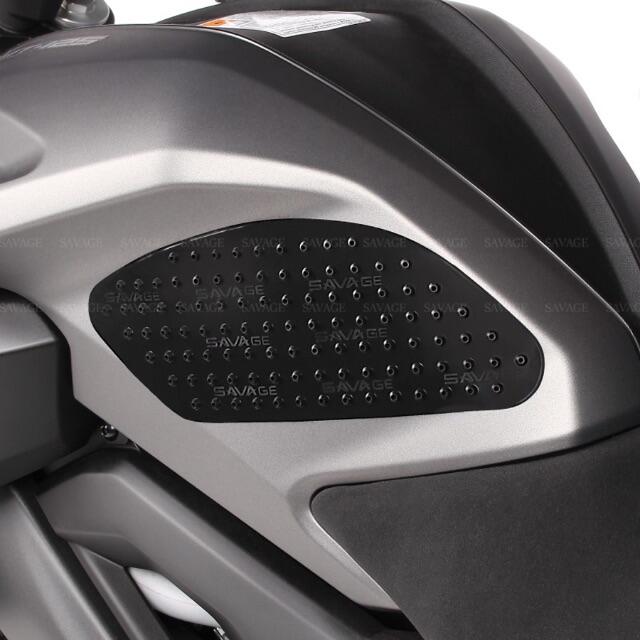 YZF-R1 2009-2014 09-14 45B ニーグリップタンクパッド黒 自動車/バイクのバイク(パーツ)の商品写真