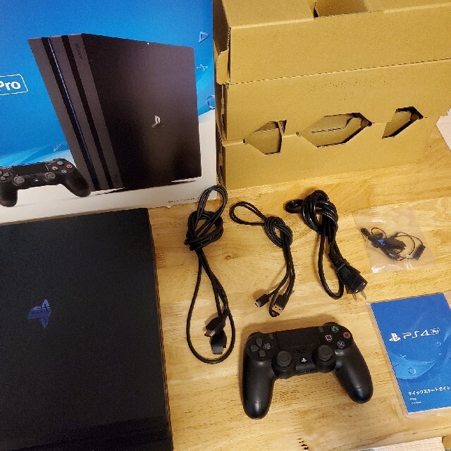 SONY PlayStation4 Pro 本体  CUH-7000BB01