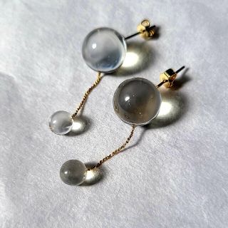 【雨粒の詩】(ショートタイプ)　雨粒ピアス　雨粒イヤリング　レジンアクセサリー(ピアス)