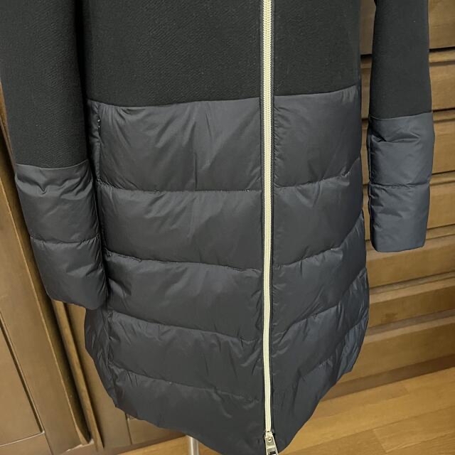 ヘルノ HERNO ダウンコート  ブラック　42 レディースのジャケット/アウター(ダウンコート)の商品写真