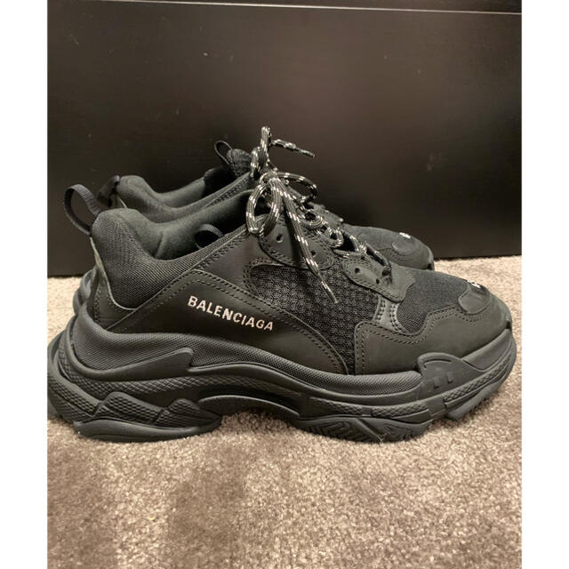 Balenciaga トリプルS