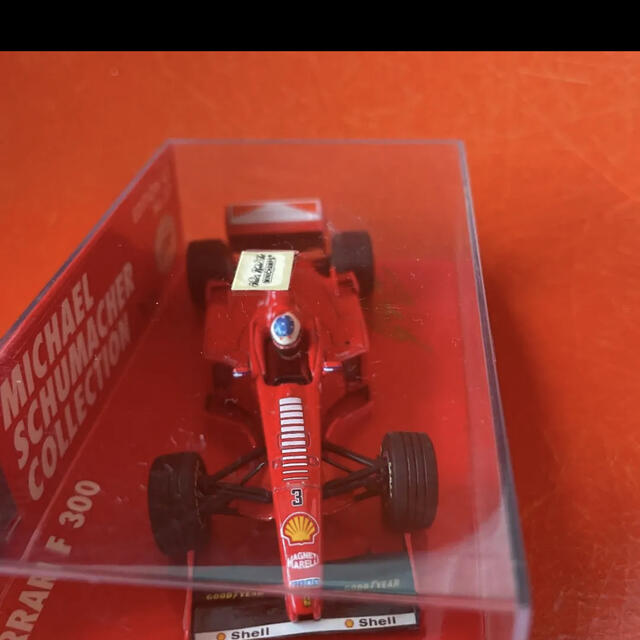 Ferrari(フェラーリ)のMICHAEL SCHUMACHER シューマッハ フェラーリ F 300  エンタメ/ホビーのおもちゃ/ぬいぐるみ(ミニカー)の商品写真