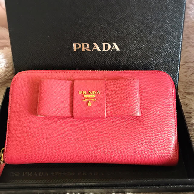 PRADA(プラダ)のPRADA＊リボン長財布 お取り置き レディースのファッション小物(財布)の商品写真