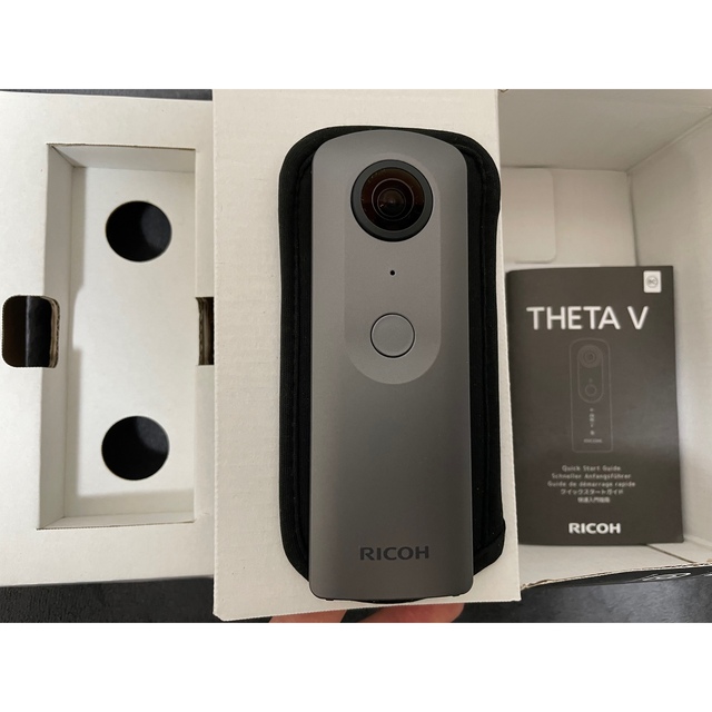 RICOH(リコー)の値下げ中❗️RICOH THETA V VRゴーグル付き スマホ/家電/カメラのカメラ(コンパクトデジタルカメラ)の商品写真