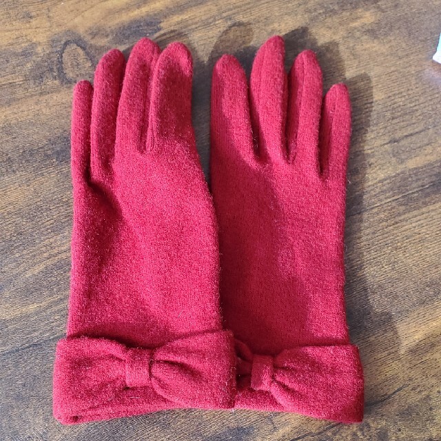 anyFAM(エニィファム)のエニファム　手袋　赤 レディースのファッション小物(手袋)の商品写真