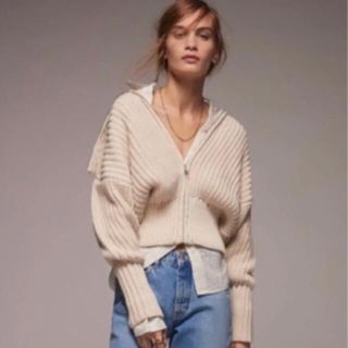 ザラ(ZARA)のZARA ジップアップニットカーディガン(カーディガン)