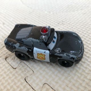 カーズ　警察　パトカー(ミニカー)