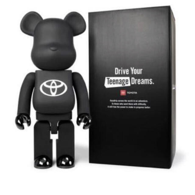 BE@RBRICK TOYOTA 1000%  トヨタ　ベアブリック　1000%フィギュア