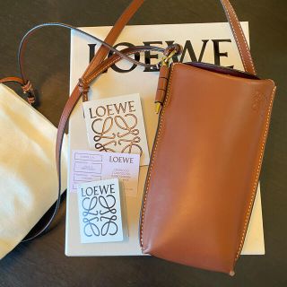 ロエベ(LOEWE)の ひぃ様専用　ロエベLOEWE ゲートポケット ブラウン(ボディバッグ/ウエストポーチ)