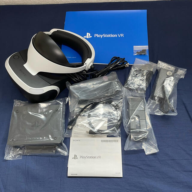 PlayStation VR(プレイステーションヴィーアール)のPlayStation VR Special Offer エンタメ/ホビーのゲームソフト/ゲーム機本体(家庭用ゲーム機本体)の商品写真