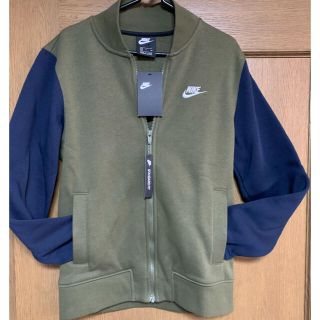 ナイキ(NIKE)の人気カラー　ラスト1枚新品未使用　ナイキNIKE スタジャン　ジャージ サイズＳ(ジャージ)