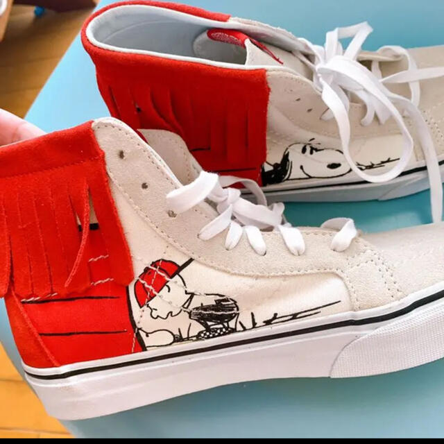 PEANUTS(ピーナッツ)のVans×Peanuts sk8-Hi スヌーピーコラボスニーカー レディースの靴/シューズ(スニーカー)の商品写真