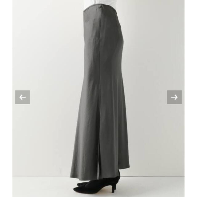 IENA(イエナ)の⭐︎IENAイエナ⭐︎サテンスリットスカート レディースのスカート(ロングスカート)の商品写真