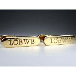 ロエベ(LOEWE)のＬＯＥＷＥ　ゴールド　バー　カフス　カフリンクス　ロエベ　箱付き(カフリンクス)