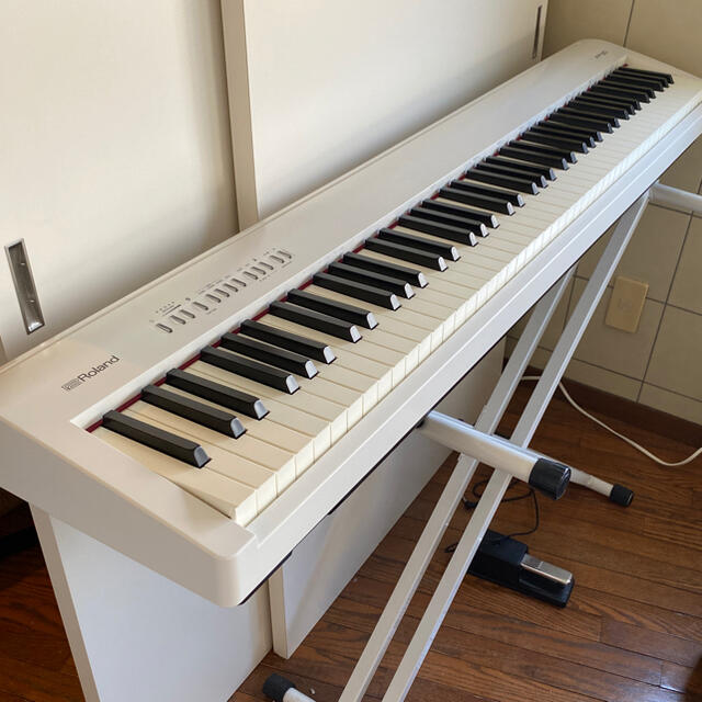 Roland(ローランド)の送料込みRoland FP-30X 電子ピアノスタンドペダルセット 楽器の鍵盤楽器(電子ピアノ)の商品写真