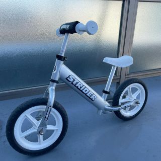 ストライダ(STRIDA)のストライダー 【STRIDER PRO】12インチ シルバー (自転車)