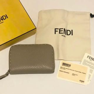 フェンディ(FENDI)のフェンディ　ミニ財布　コインケース　小銭入れ　ベージュ(コインケース)