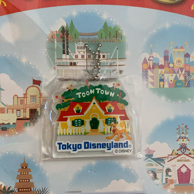 Disney(ディズニー)のキリンオリジナル　東京ディズニーリゾートアクリルチャーム エンタメ/ホビーのおもちゃ/ぬいぐるみ(キャラクターグッズ)の商品写真