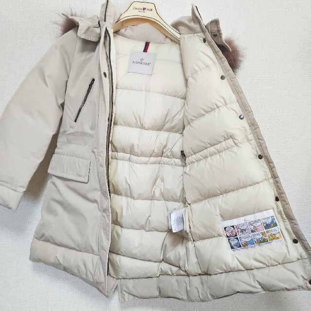 美品 レア　モンクレール　moncler　ダウン　白系　10aですが12a相当レディース