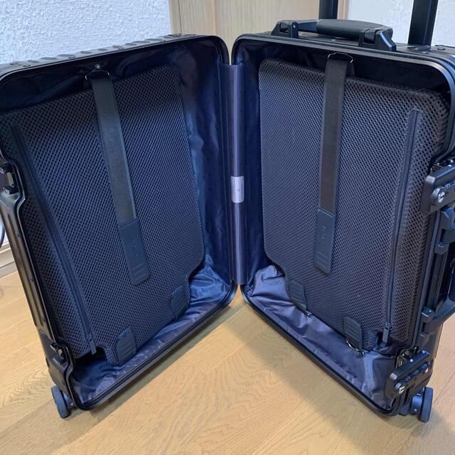 リモワ  RIMOWA  オリジナルキャビンS