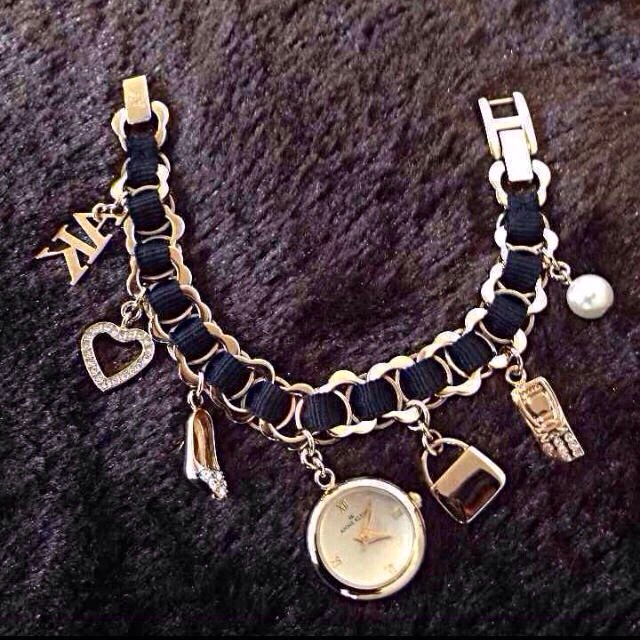 ANNE KLEIN - アンクライン★腕時計、ブレスレットにも