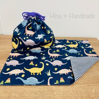 専用✳︎カラフル恐竜柄✳︎紫紐✳︎お弁当袋&コップ袋セット　handmade(ランチボックス巾着)