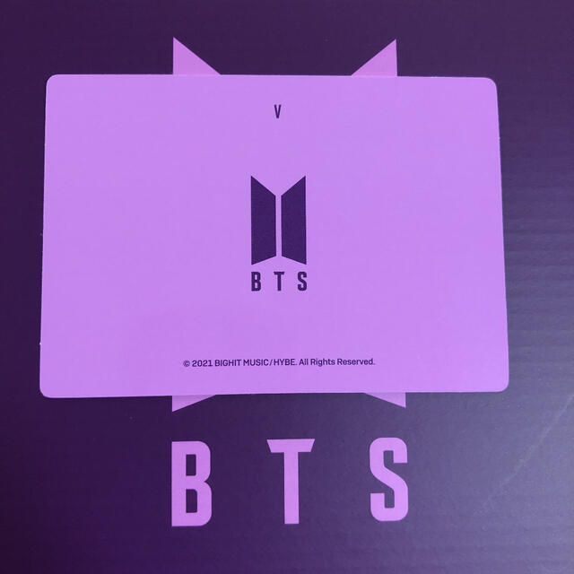 防弾少年団(BTS)(ボウダンショウネンダン)のBTS MERCH BOX #5 テヒョン トレカ　テテ　V エンタメ/ホビーのタレントグッズ(アイドルグッズ)の商品写真