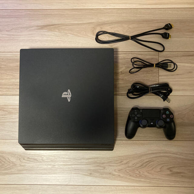 【美品】 PS4 pro CUH-7215B B01 1TB  ジェットブラック