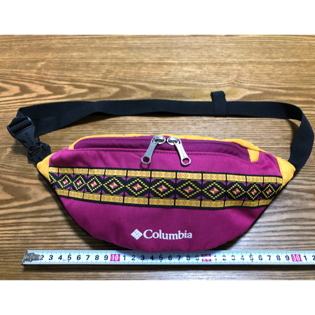 Columbia(コロンビア)のColumbiaコロンビア　ウエストポーチ レディースのバッグ(ボディバッグ/ウエストポーチ)の商品写真