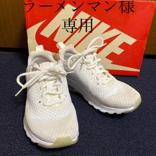 ナイキ(NIKE)のNIKE スニーカー　白(スニーカー)