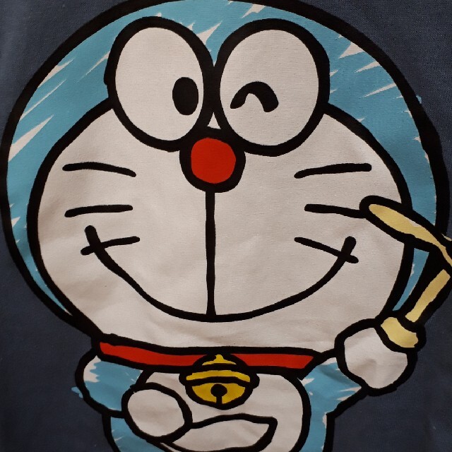 Avail(アベイル)の【新品未使用】ドラえもん/Doraemonドラえもんプリント長袖TシャツLサイズ メンズのトップス(Tシャツ/カットソー(七分/長袖))の商品写真