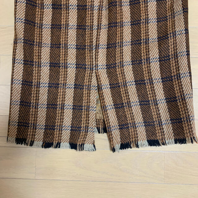 新品未使用　ロングスカート　秋服　冬服 レディースのスカート(ロングスカート)の商品写真