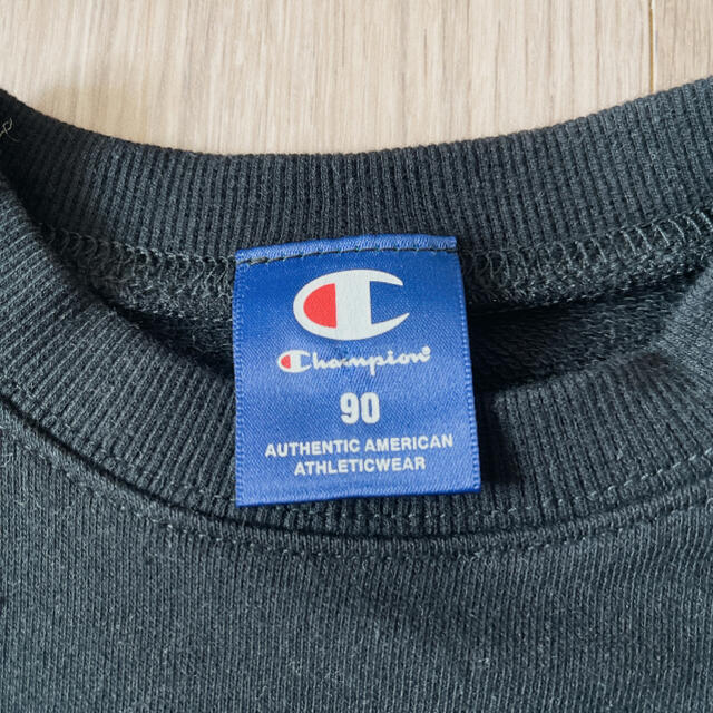 Champion(チャンピオン)のチャンピオン　champion 長袖トレーナー　ブラック　90cm キッズ/ベビー/マタニティのキッズ服男の子用(90cm~)(その他)の商品写真