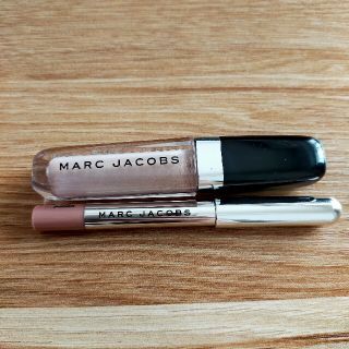 マークジェイコブス(MARC JACOBS)の【未使用品】【限定品】MARC JACOBS　グロス＆リップライナー　ベージュ(リップグロス)