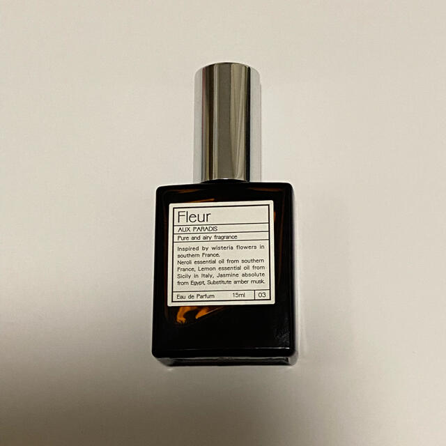 AUX PARADIS(オゥパラディ)のAUX PARADIS フルール オードパルファム Fleur 15ml コスメ/美容の香水(香水(女性用))の商品写真