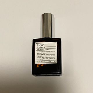 オゥパラディ(AUX PARADIS)のAUX PARADIS フルール オードパルファム Fleur 15ml(香水(女性用))