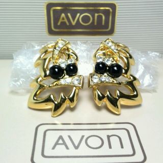 エイボン(AVON)のAVON 刻印イヤリング☆美品☆ゴールド(イヤリング)