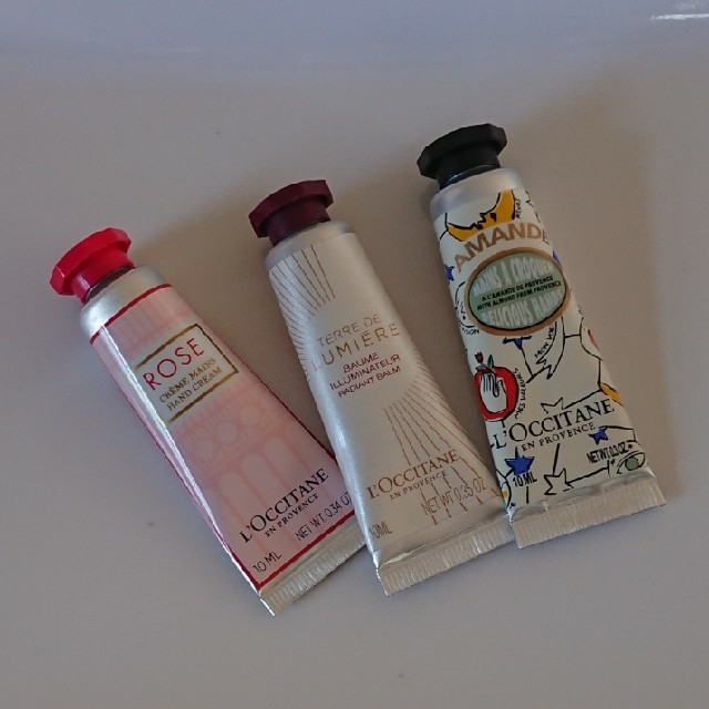 L'OCCITANE(ロクシタン)のロクシタン ハンドクリーム 10ml  3個 コスメ/美容のボディケア(ハンドクリーム)の商品写真