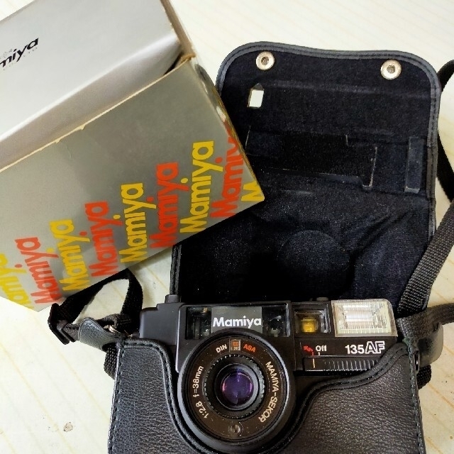 ケンさんへ     古いカメラ、vintage camera,6台 、カメラ三脚 スマホ/家電/カメラのカメラ(フィルムカメラ)の商品写真