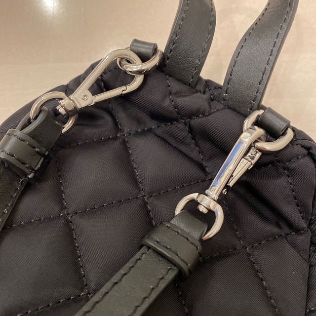 MOSCHINO ロゴ バックパックの通販 by aaa's shop|モスキーノならラクマ - MOSCHINO ブラック キルティング お得新作