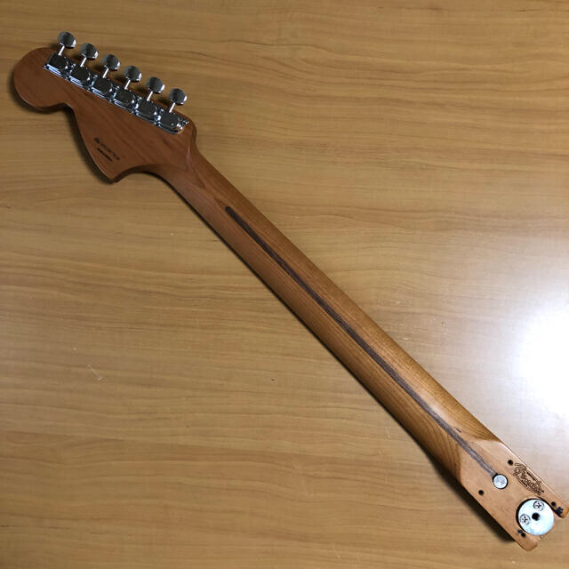 Fender ローステッドメイプルネック ペグ付き 傷ありの通販 by Fender ローステッドメイプルネック ペグ付き 傷ありの通販 by