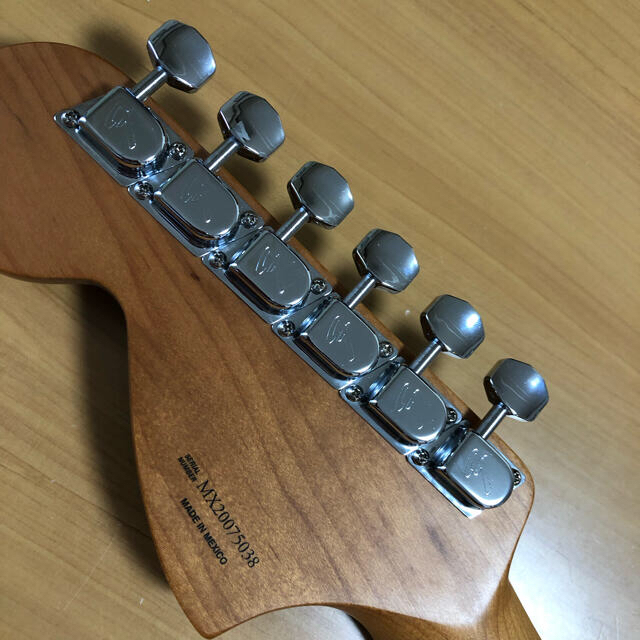 Fender ローステッドメイプルネック　ペグ付き　傷あり 3