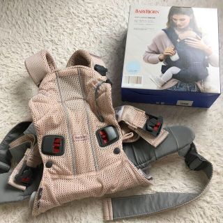 ベビービョルン(BABYBJORN)のベビービョルン　抱っこ紐　パーリーピンク　one Kai air ワンカイエアー(抱っこひも/おんぶひも)