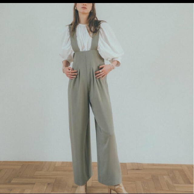 クラネ　HIGH WAIST SUSPENDER PANTS