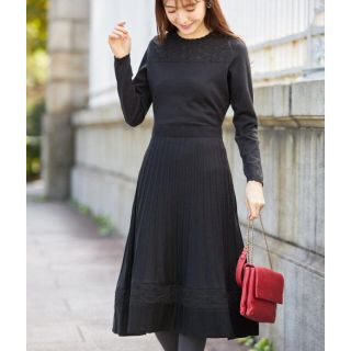 トッコ(tocco)のトッコクローゼットリュクス　新品タグ付き レース切替えワンピース(ひざ丈ワンピース)