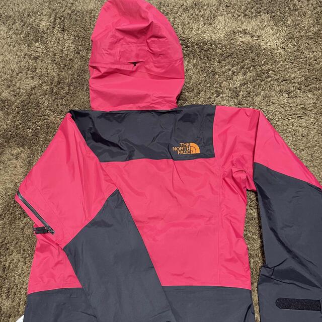 THE NORTH FACE(ザノースフェイス)のTHENORTHFACE BEAMS別注 マウンテンパーカー メンズのジャケット/アウター(マウンテンパーカー)の商品写真